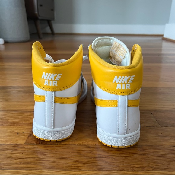 Nike Air Ship University Gold - Picture 3 of 6